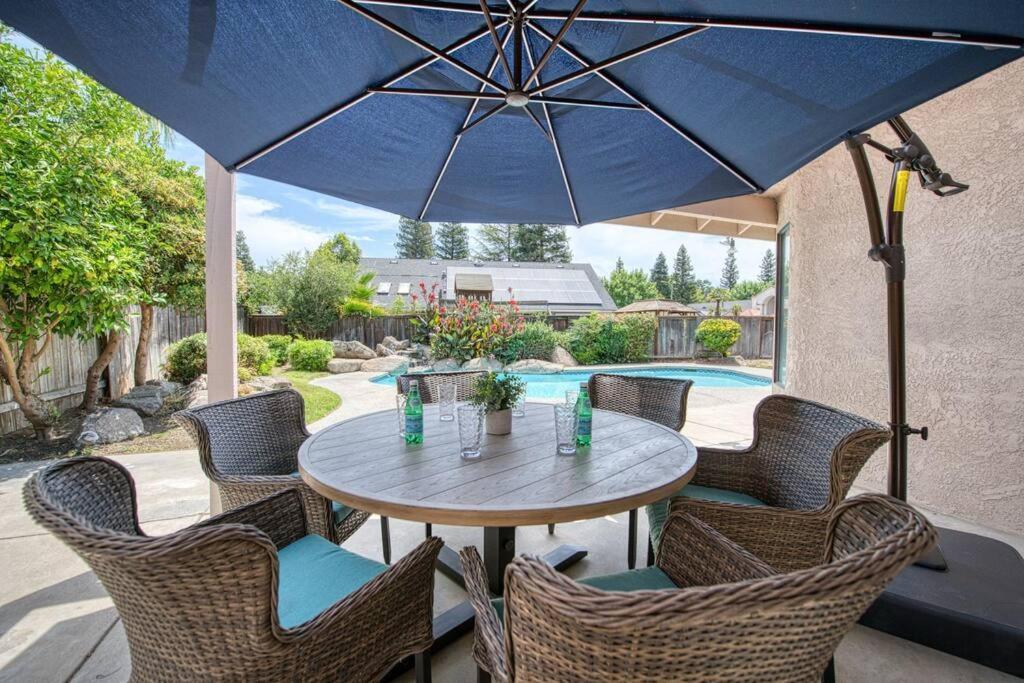 فيلا Stylish 3Br/2Ba Retreat W/ Pool! Dream Getaway فريسنو المظهر الخارجي الصورة